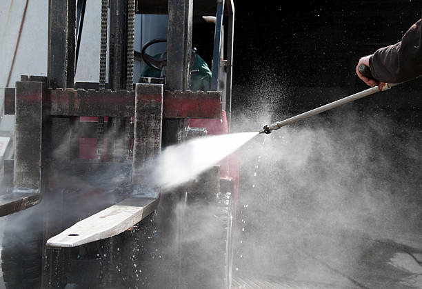 Best Building Exterior Washing  in Bellville, TX